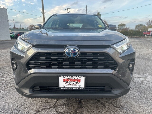 2022 Toyota RAV4 Hybrid XLE Premium photo 3