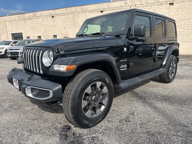 Used 2020 Jeep Wrangler Unlimited Sahara with VIN 1C4HJXEN6LW149432 for sale in Carlinville, IL