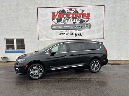 2026 Chrysler Pacifica PINNACLE AWD Passenger Van