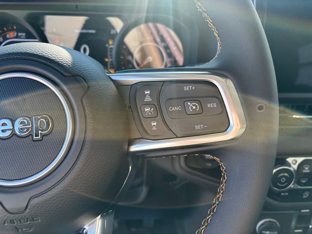 2025 Jeep Wrangler 4-Door Sahara - Photo 15