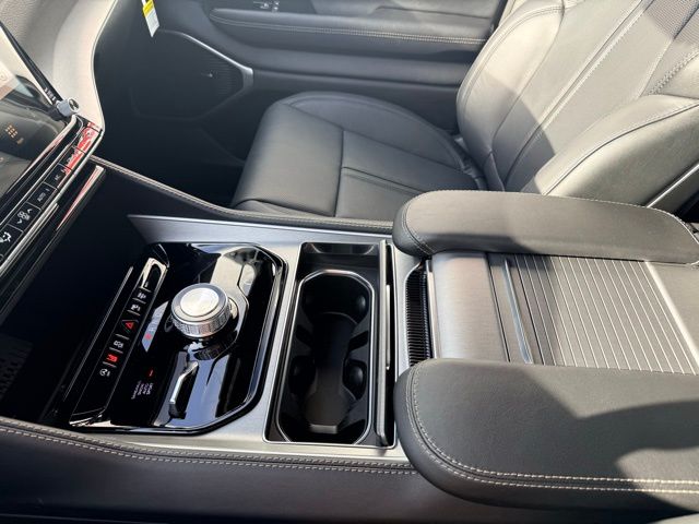 2026 Jeep Grand Wagoneer Limited Altitude - Photo 25