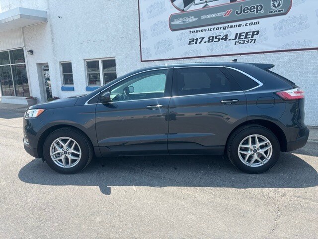 2022 Ford Edge SEL photo 4