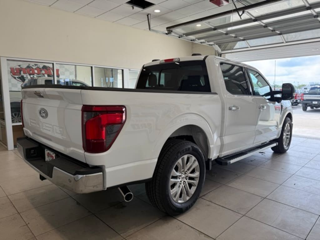 New 2024 Ford F-150 XLT Truck SuperCrew Cab