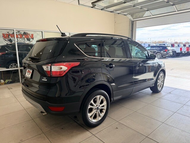 2018 Ford Escape SE photo 2