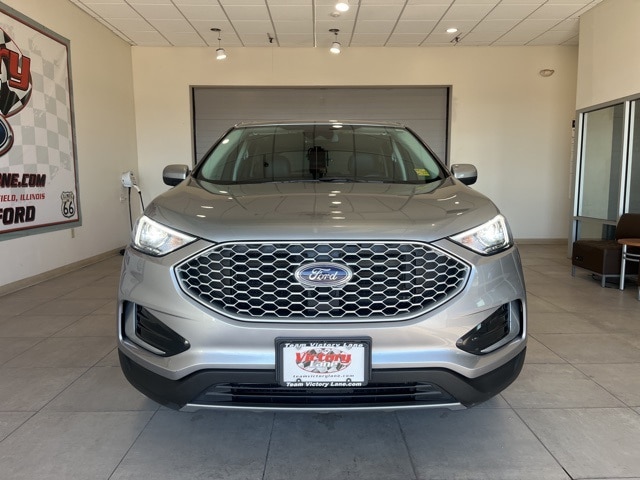 2024 Ford Edge SEL photo 2