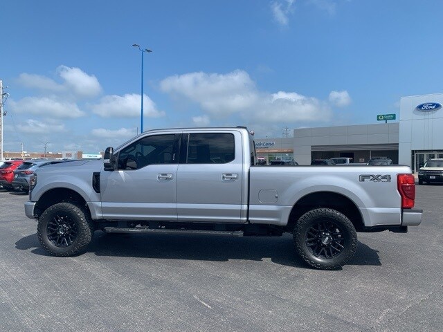 2022 Ford F-250 photo 2