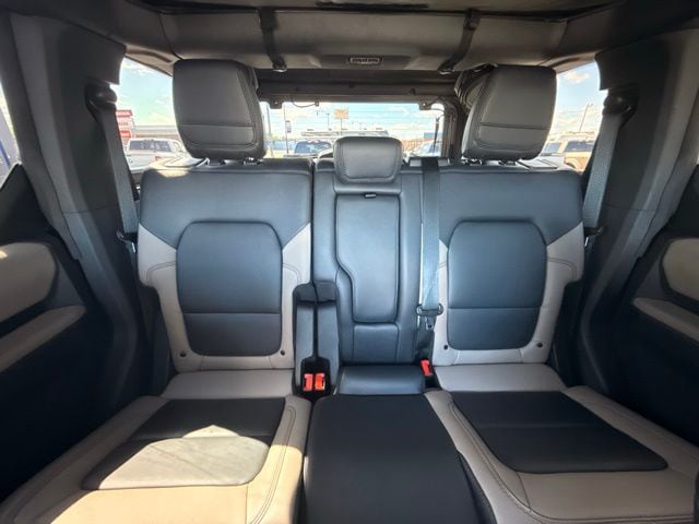 View 32