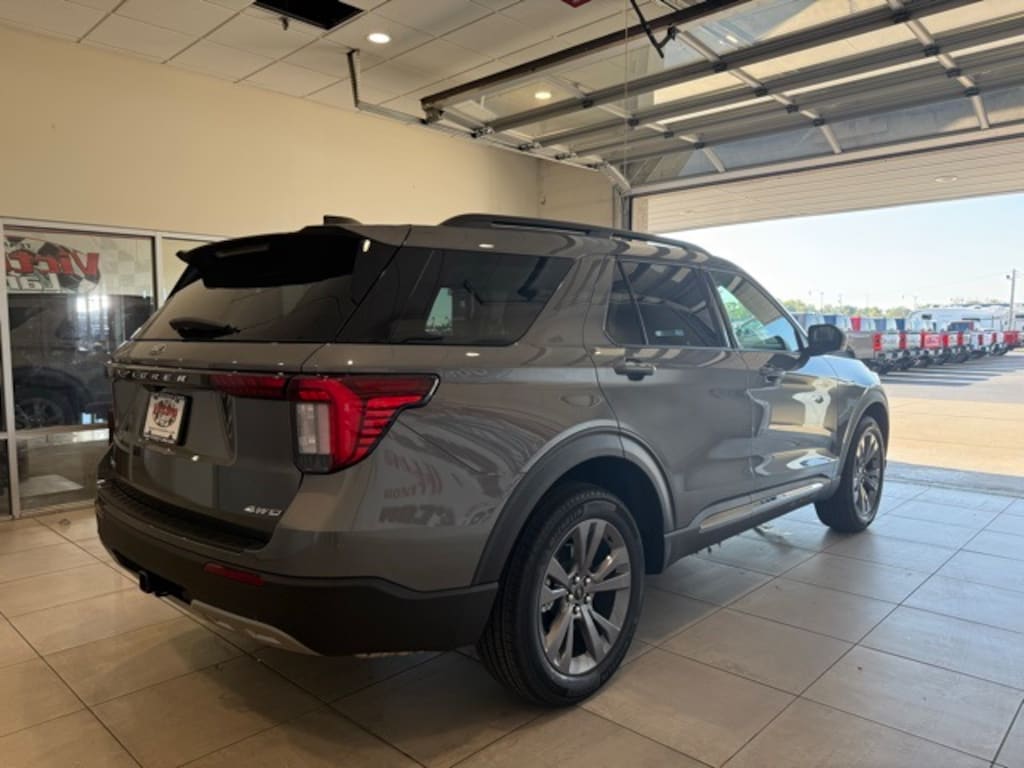 New 2025 Ford Explorer Active SUV