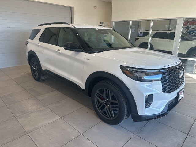 2026 Ford Explorer ST-Line photo 3