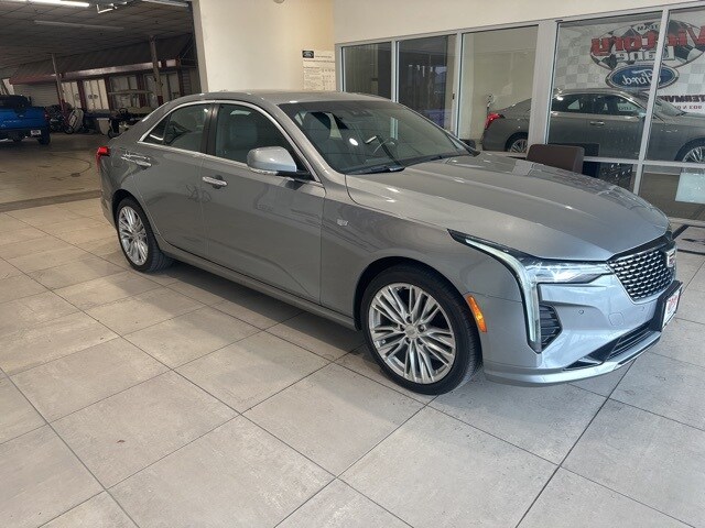 2023 Cadillac CT4 Premium Luxury photo 2