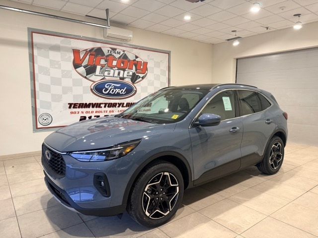 2026 Ford Escape Platinum's photo