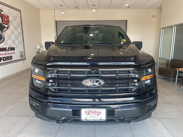 2025 Ford F-150 XLT photo 2