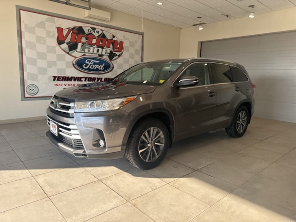 Used 2018 Toyota Highlander XLE SUV