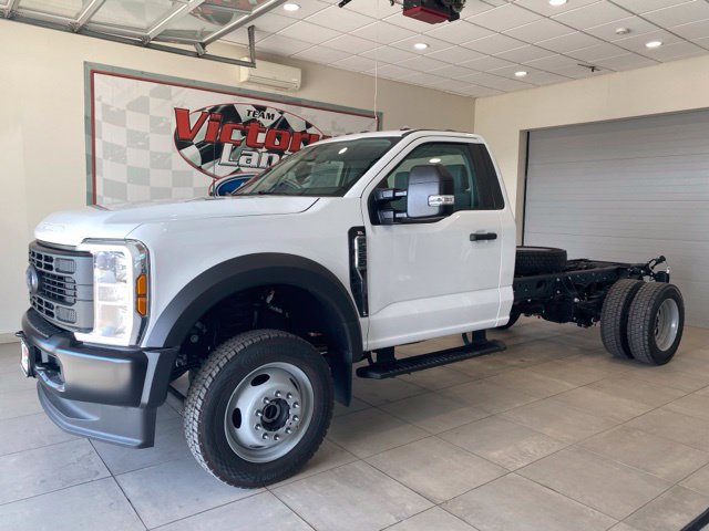 2026 Ford F-550 Super Duty Chassis Cab XL