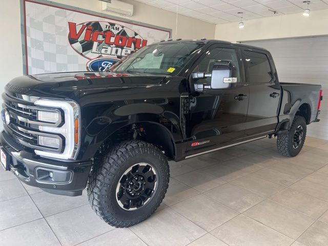 2026 Ford F-350 Platinum 4x4 Crew Cab 6-3/4' Box SRW's photo