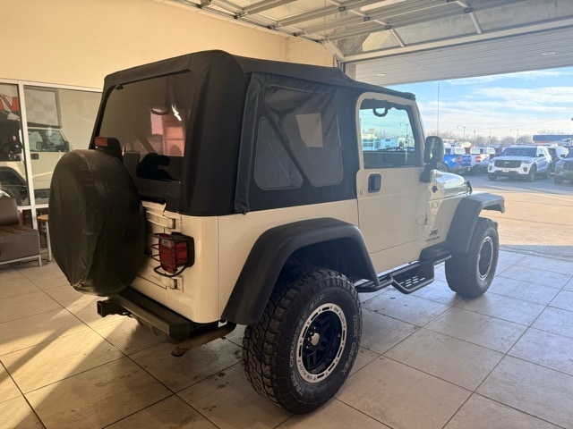 2004 Jeep Wrangler X photo 4