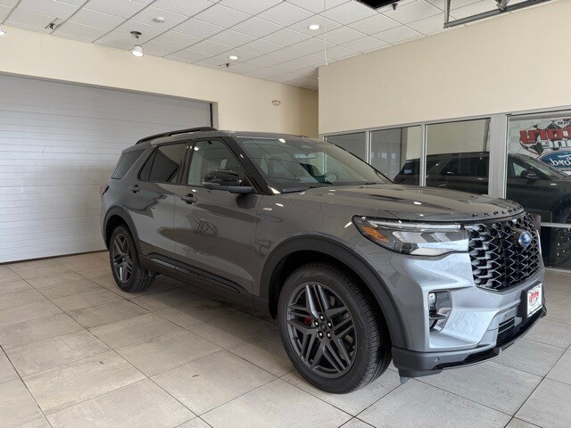 2025 Ford Explorer ST-Line photo 3