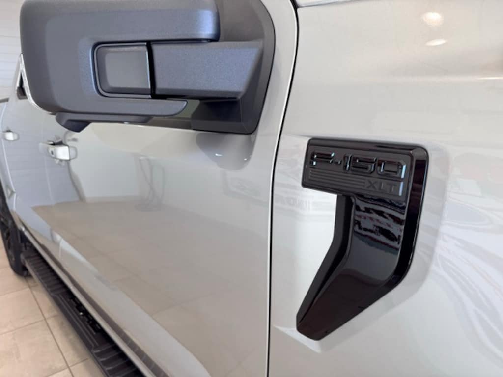 New 2025 Ford F-150 XLT Truck SuperCrew Cab