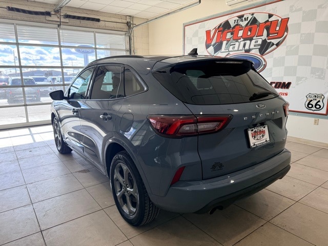 2024 Ford Escape ST-Line photo 3