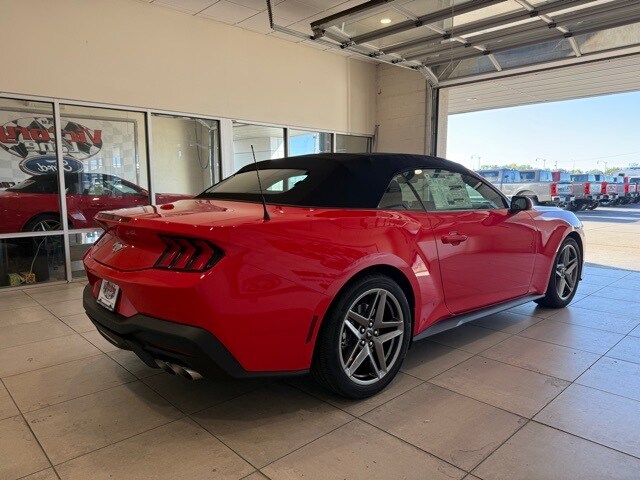 2025 Ford Mustang Convertible EcoBoost photo 4