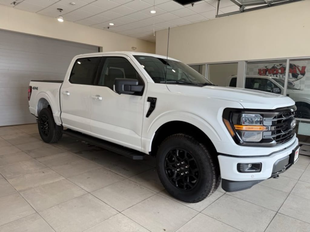 New 2025 Ford F-150 XLT Truck SuperCrew Cab