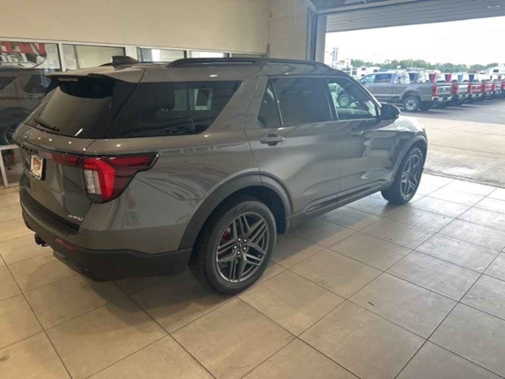 New 2025 Ford Explorer ST-Line SUV