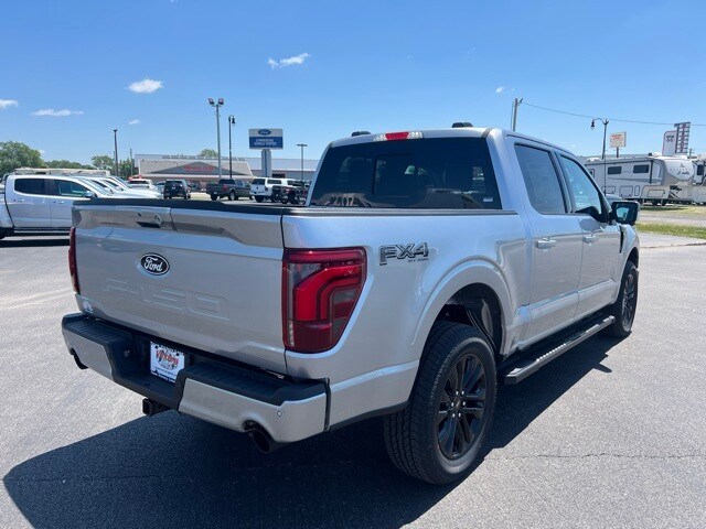 2025 Ford F-150 Lariat photo 3