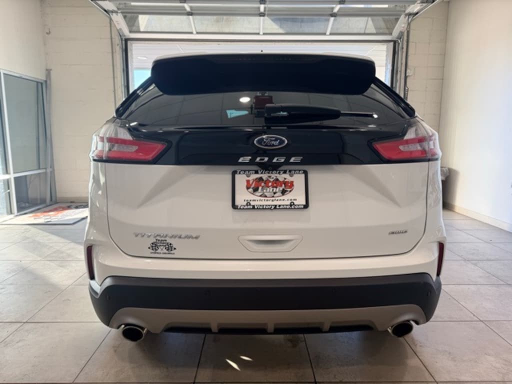 Used 2022 Ford Edge Titanium SUV