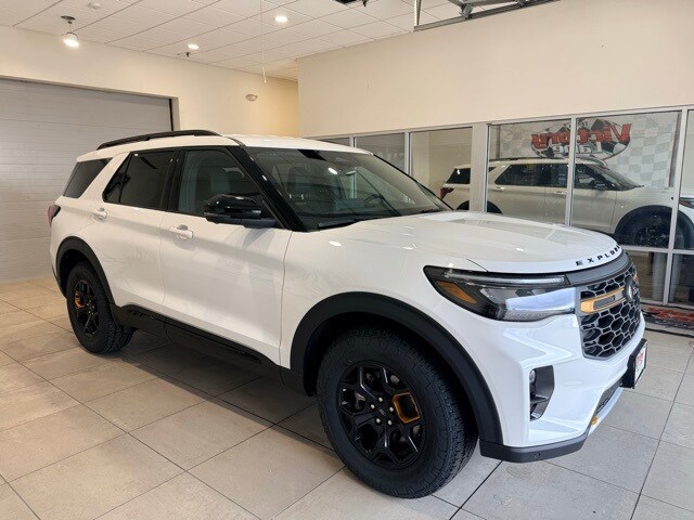 2026 Ford Explorer photo 3