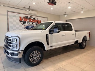 2026 Ford F-350 Lariat Truck Crew Cab