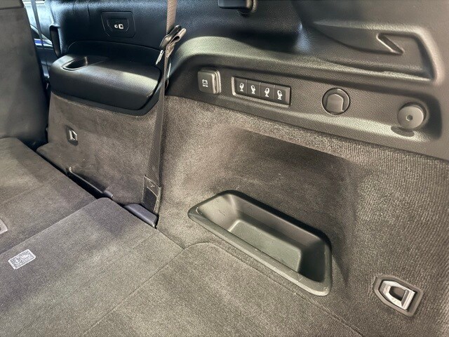 2021 Jeep Grand Cherokee Overland photo 3