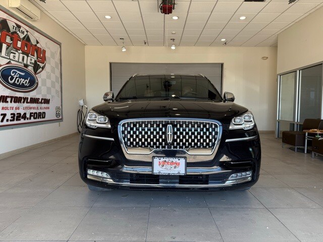 2020 Lincoln Aviator Black Label photo 2