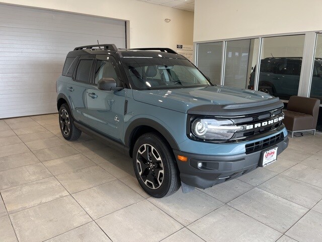 2022 Ford Bronco Sport Outer Banks photo 3