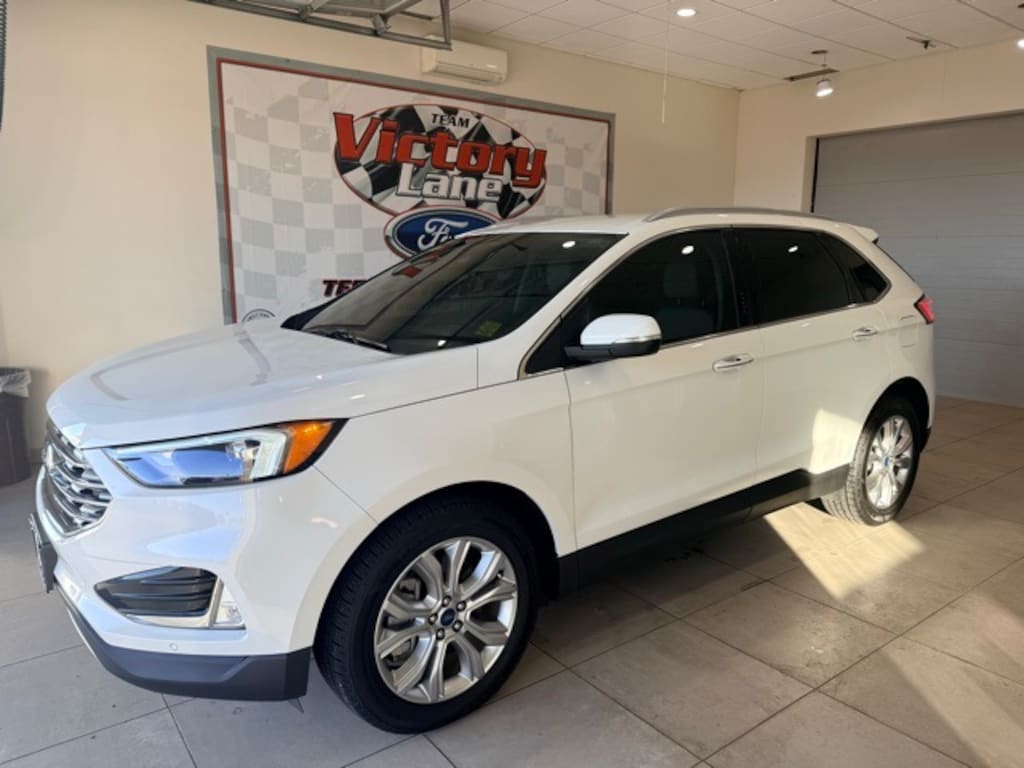 Used 2022 Ford Edge Titanium SUV
