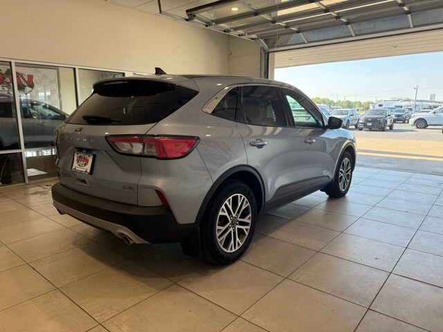 2022 Ford Escape Hybrid SEL photo 4