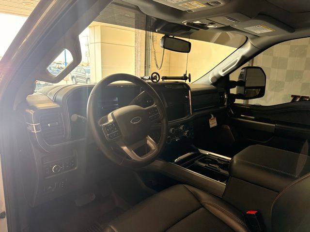 2025 Ford F-350 Lariat 4x4 Crew Cab 6-3/4' Box SRW's photo