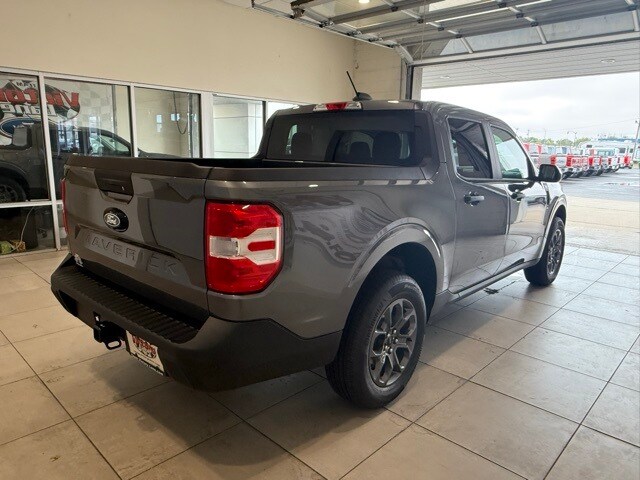 2025 Ford Maverick XLT photo 3