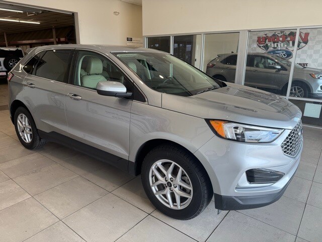 2024 Ford Edge SEL photo 4