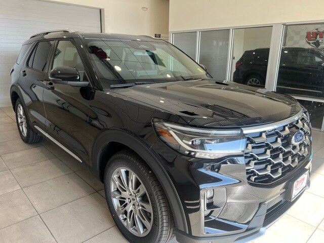 2026 Ford Explorer Platinum photo 2