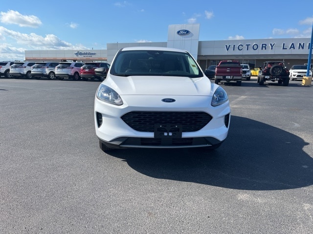 Used 2022 Ford Escape SE with VIN 1FMCU9G64NUA02555 for sale in Litchfield, IL