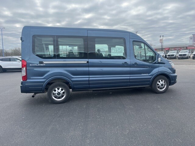 2023 Ford Transit photo 2