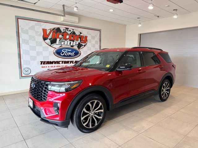 2025 Ford Explorer ST-Line AWD