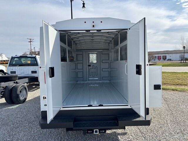 2025 Ford E-350 Base photo 3