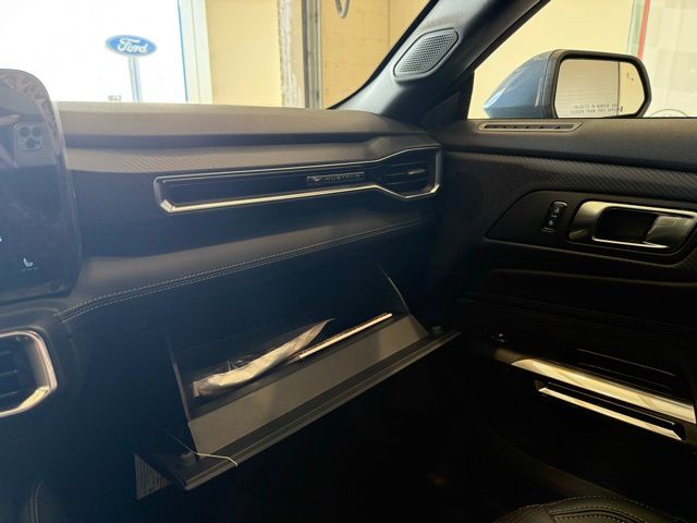 2025 Ford Mustang EcoBoost Premium Fastback - Photo 25