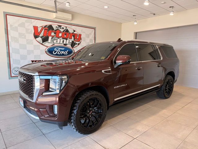 2022 GMC Yukon Denali AWD's photo