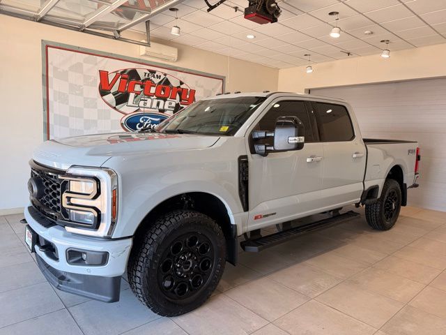 2025 Ford F-350 Lariat 4x4 Crew Cab 6-3/4' Box SRW's photo