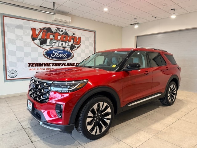 2026 Ford Explorer Platinum's photo