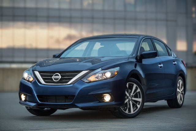 2016 Nissan Altima Front New Nissan Altima dealer Dickson TN