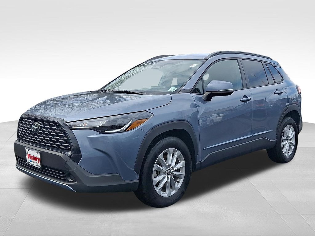 Used 2023 Toyota Corolla Cross LE SUV