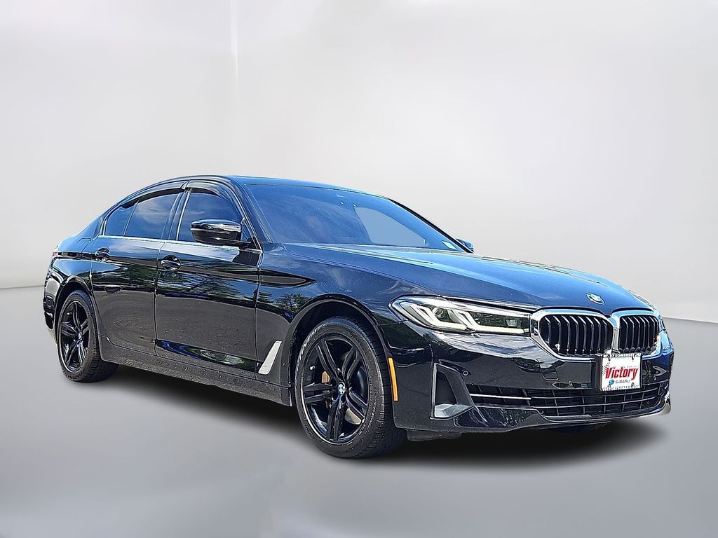 2022 BMW 5 Series 530i xDrive Sedan's photo